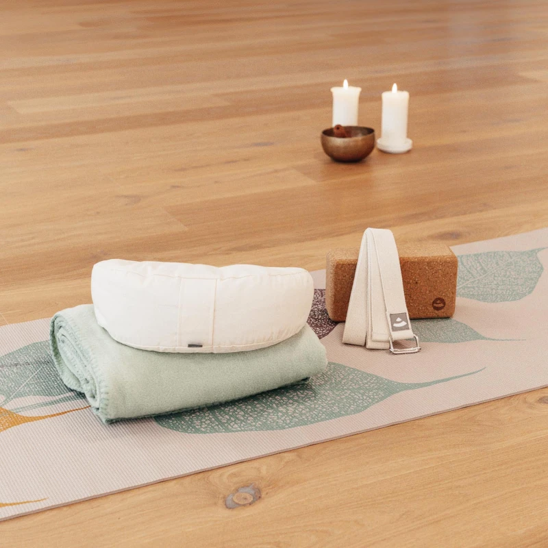 896l3c_yoga_matte_leela_leaves_bodhi_silver_cloud_mood_3.jpeg
