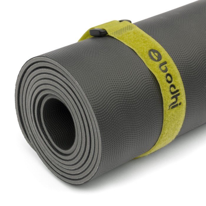 bmbg_yoga_meditation_pilates_yogamatten_klettband_bodhi_olive_close_up.jpg