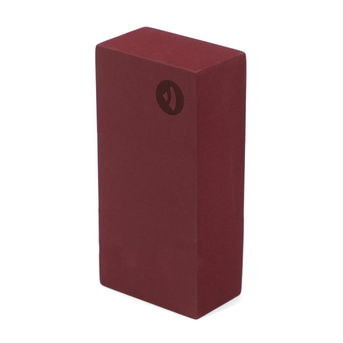 930dr-yoga-block-bodhi-dunkelrot-stehend.jpg