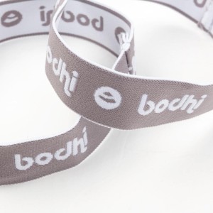 ghrish_bodhi_gummiband_close_up.jpg