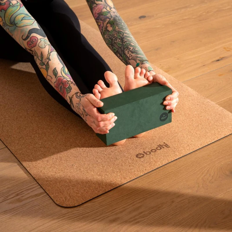 930bf-bodhi-yoga-yogaklotz-asana-brick-anwendung-4.jpg