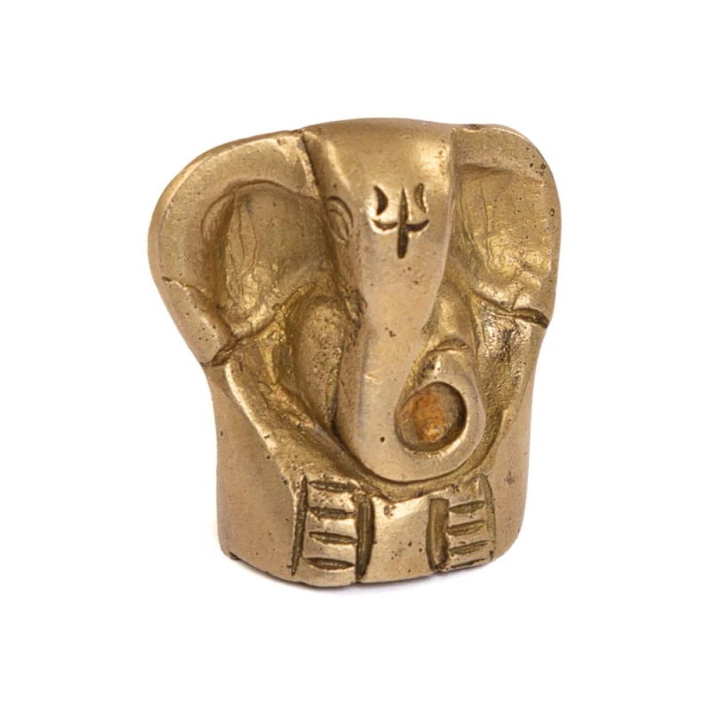 gan05_statue_bodhi_meditation_elephant.jpg